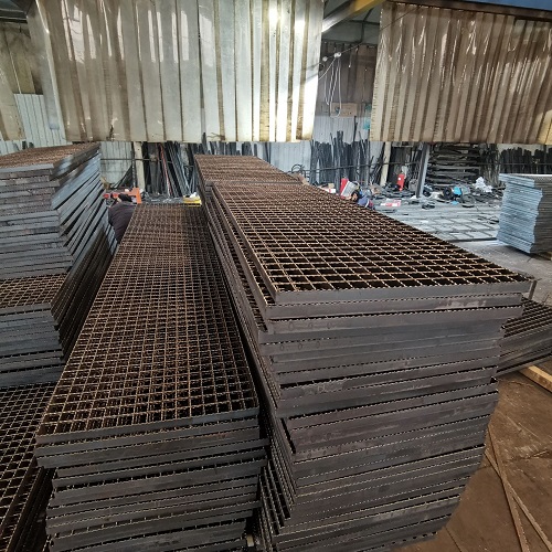 平臺鋼格板詳解承載標(biāo)準(zhǔn)