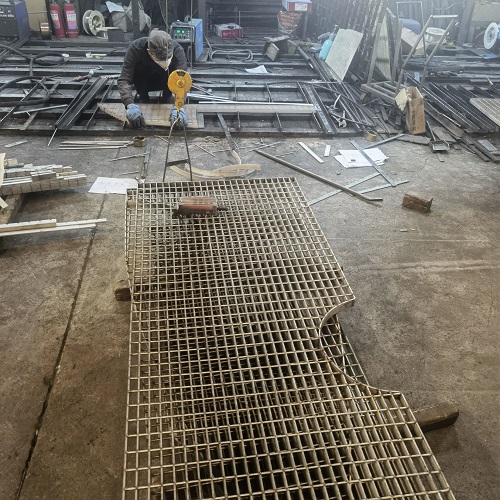 采購(gòu)鋼格板必問(wèn)的6個(gè)問(wèn)題，少問(wèn)一個(gè)都可能踩雷