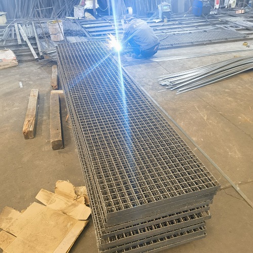 鋼格板采購避坑指南：這5個參數(shù)不懂，小心被坑！