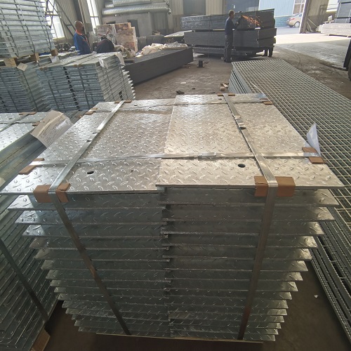 海上平臺(tái)防滑鋼格板：抗鹽霧腐蝕技術(shù)詳解！