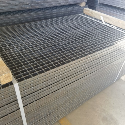 加油站鋼格柵：防爆、防靜電的安全解決方案