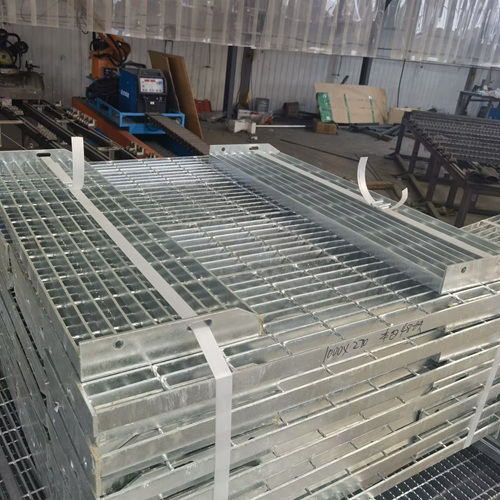 鋼格柵板為什么能承重原來靠的是這個(gè)