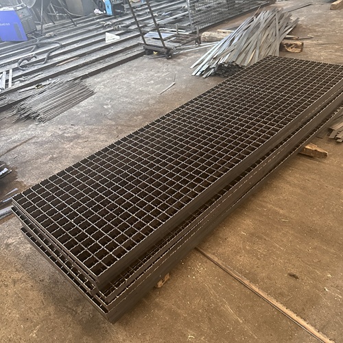 鋼格柵板規(guī)格參數(shù)詳解，選型不再難