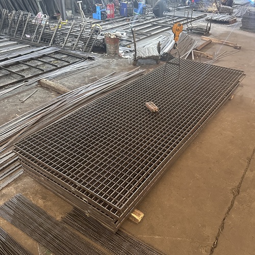 鋼格柵板在數(shù)據(jù)中心地板中的關鍵作用